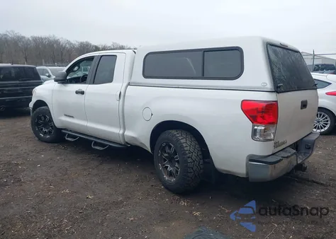 2012 Toyota Tundra Grade 4.6L V8 z USA, uszkodzony, nr VIN 5TFRM5F19CX040694